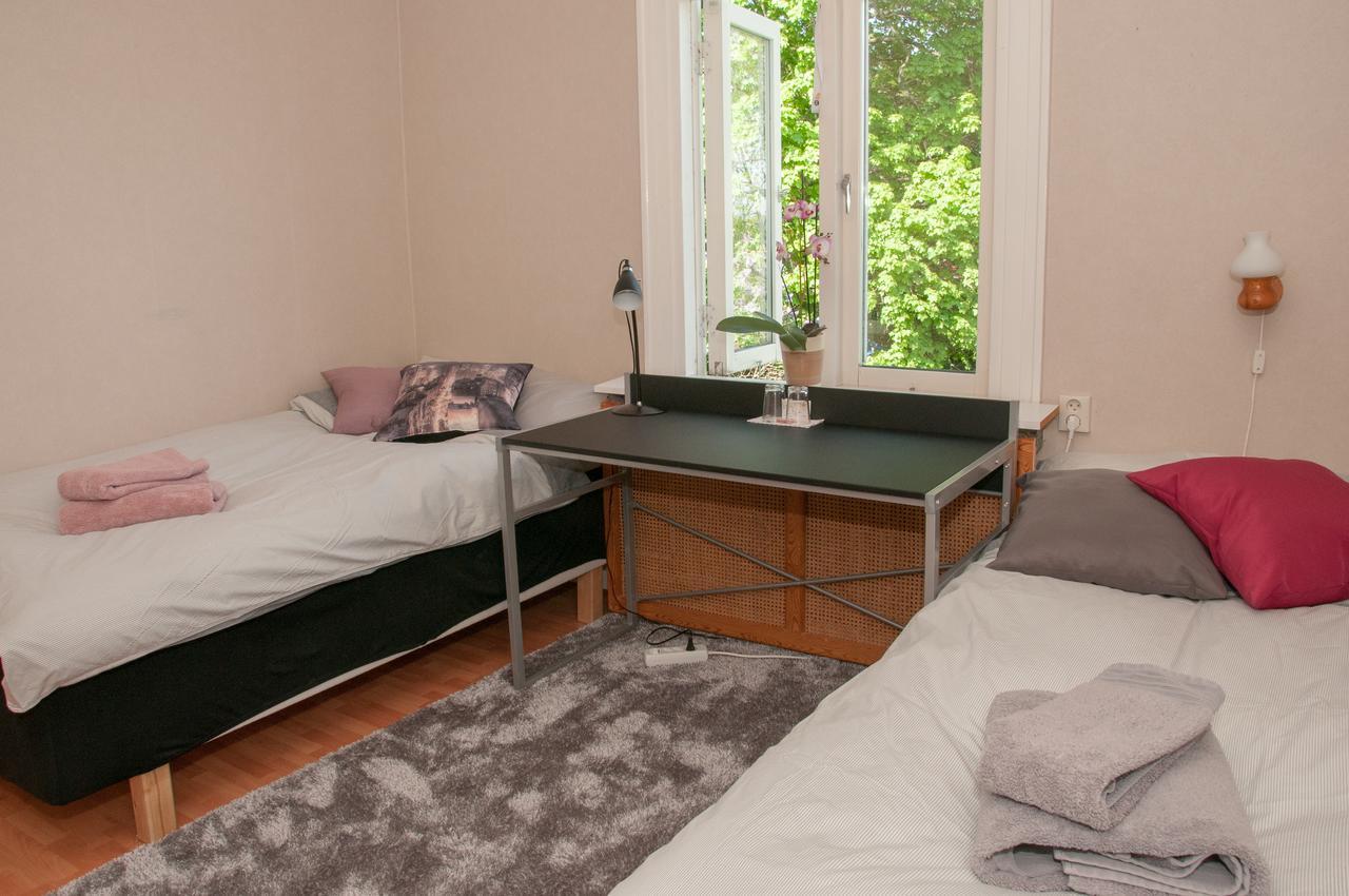 Ekeby I Bro Bed & Breakfast Exterior photo